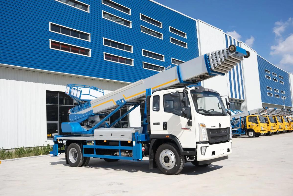 海安出租云梯车高空作业车 建筑垃圾搬运